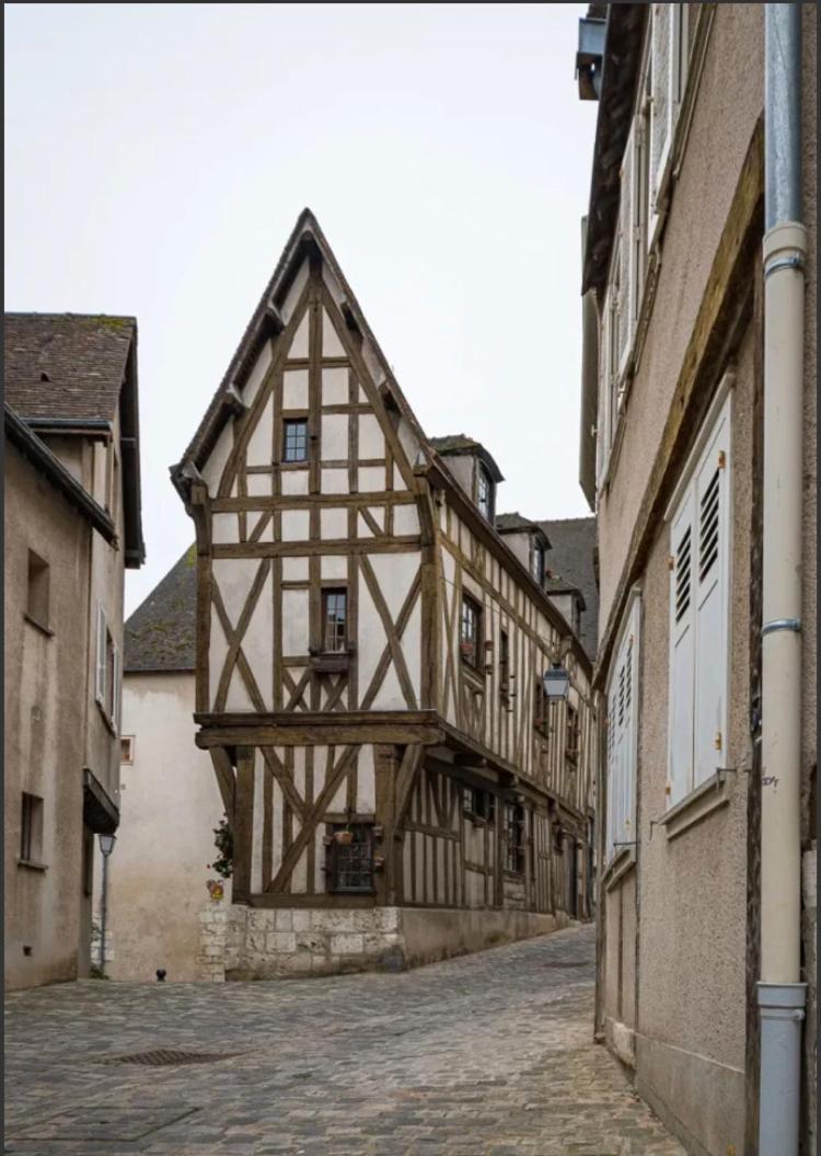 L Ecuyer Appartement Au Coeur Du Quartier Historique Шартр Экстерьер фото