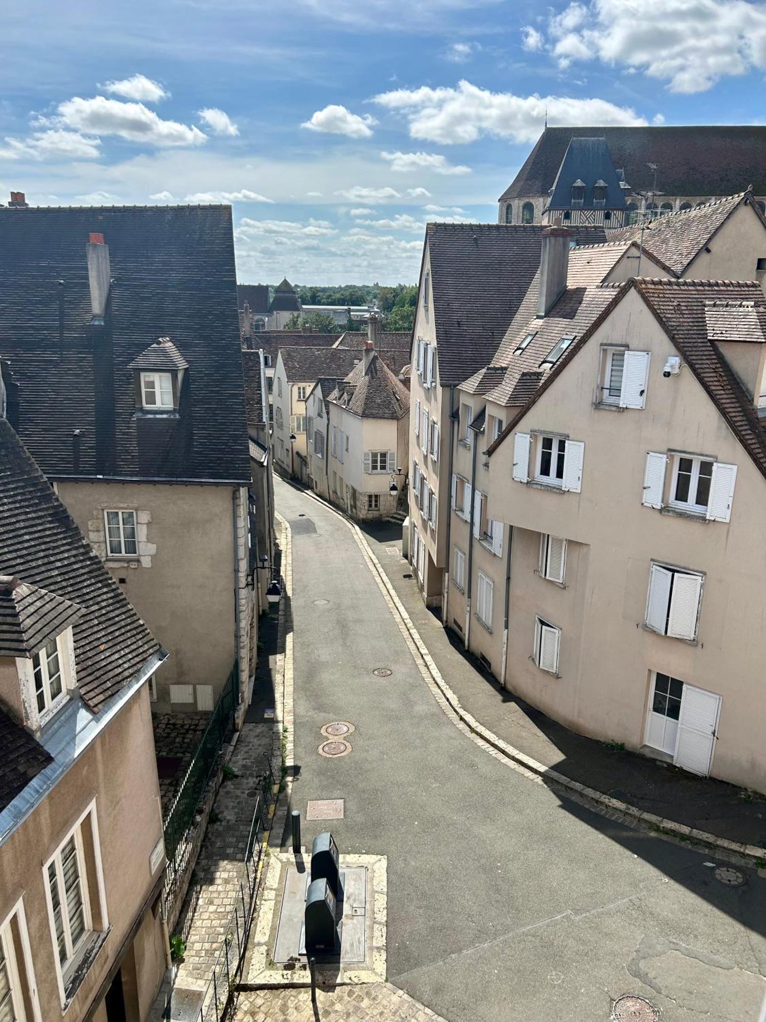 L Ecuyer Appartement Au Coeur Du Quartier Historique Шартр Экстерьер фото